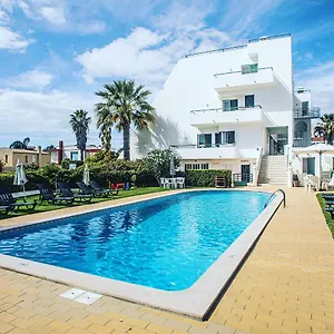 https://apartamentos-debimar.hotelaalgarve.com